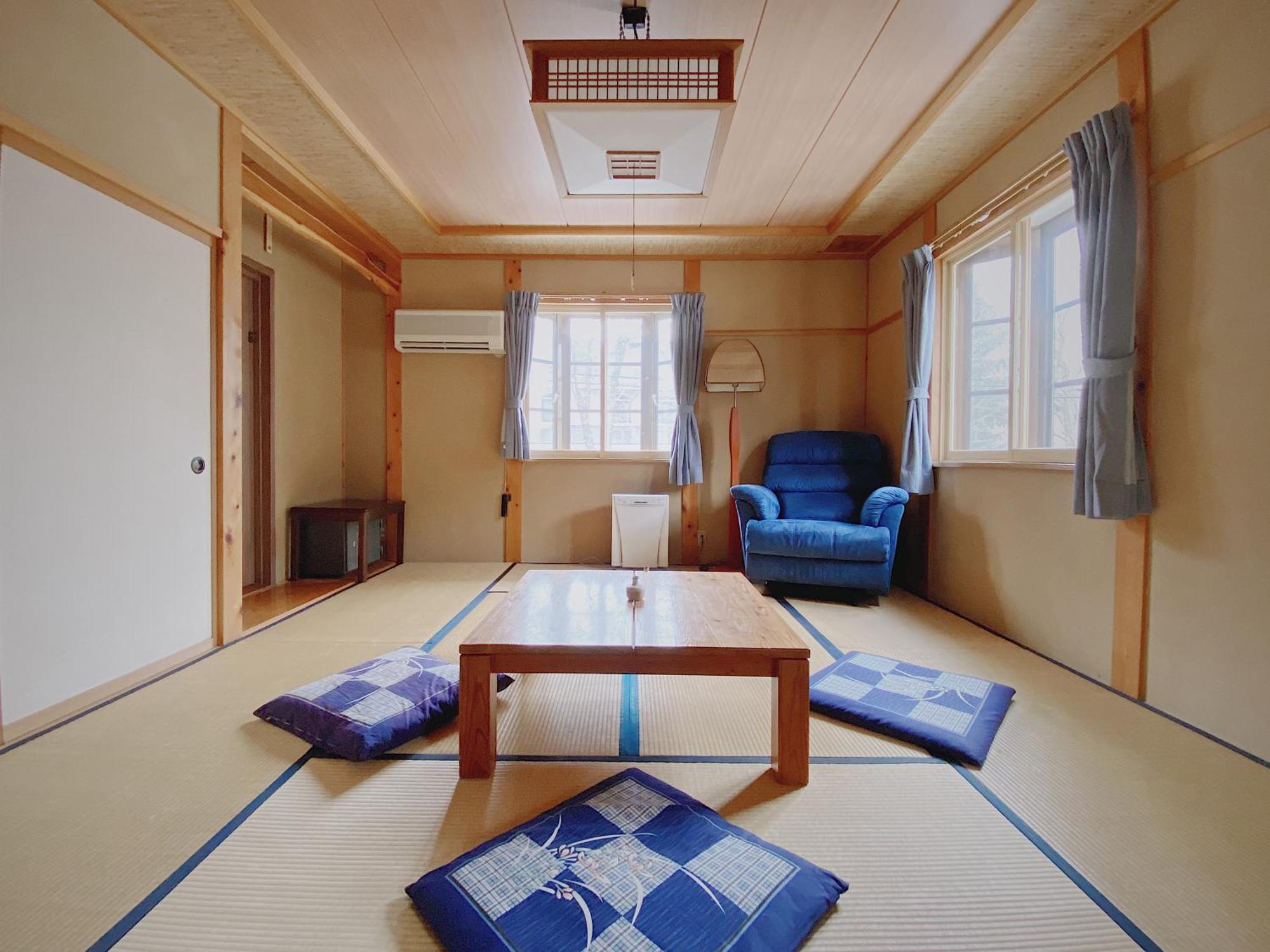Apricot Pension Hakuba Exterior foto