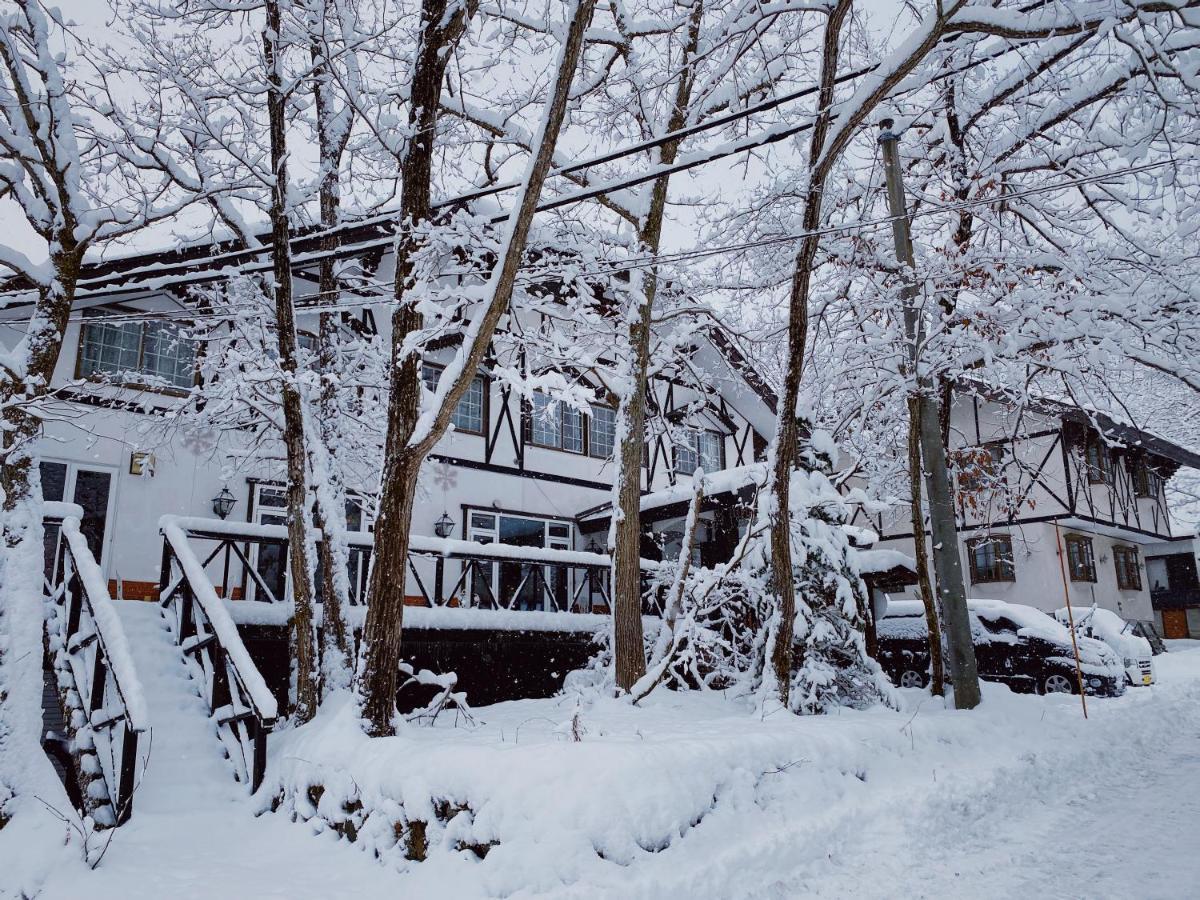 Apricot Pension Hakuba Exterior foto
